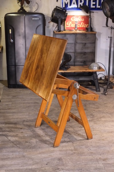 table a dessin ancienne en bois